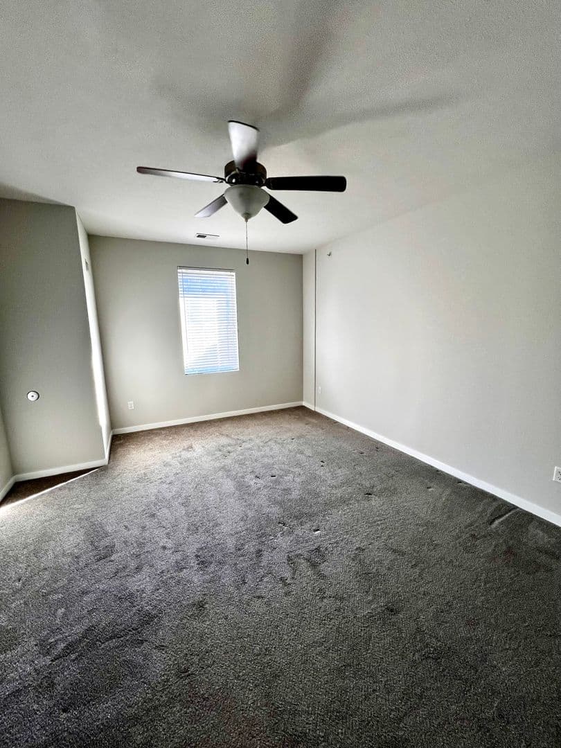 Omaha Apartment: 3412 Dodge Street