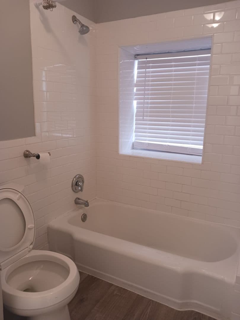 Kansas City Apartment: 127-129 E 46th, 131-133 E 46th , 1019 W 38th Street