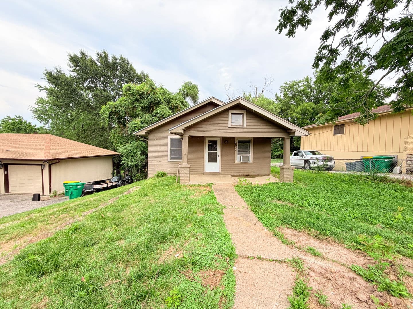 Kansas City House: 2837 N 42nd Street