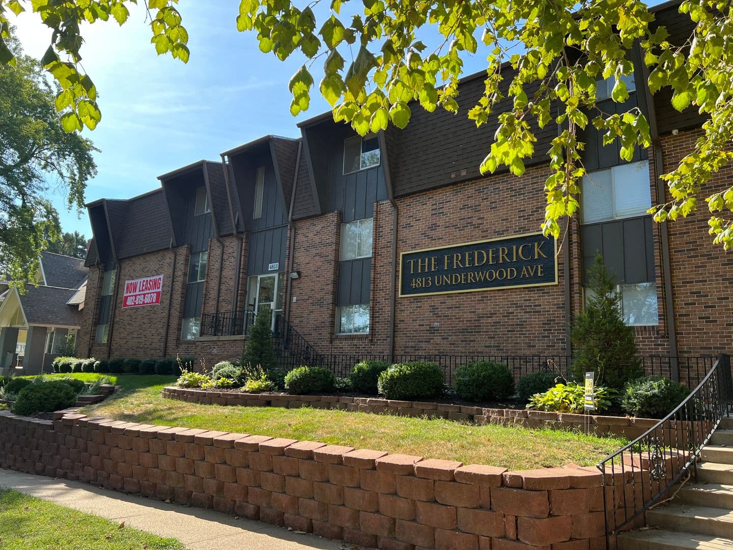 Omaha Apartment: 4813 Underwood Avenue