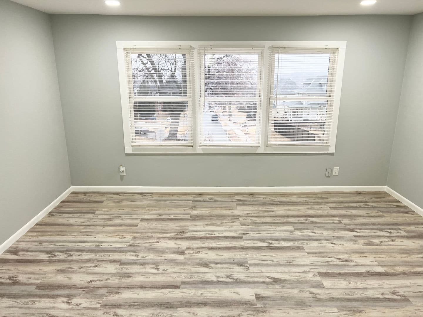 Omaha Apartment: 3701-3705 Jones St