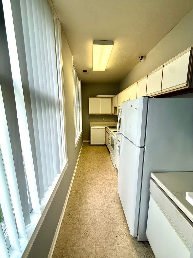 Omaha Apartment: 305 South 16th Street