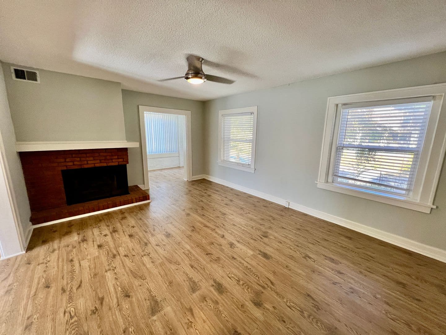 Kansas City Apartment: 127-129 E 46th, 131-133 E 46th , 1019 W 38th Street