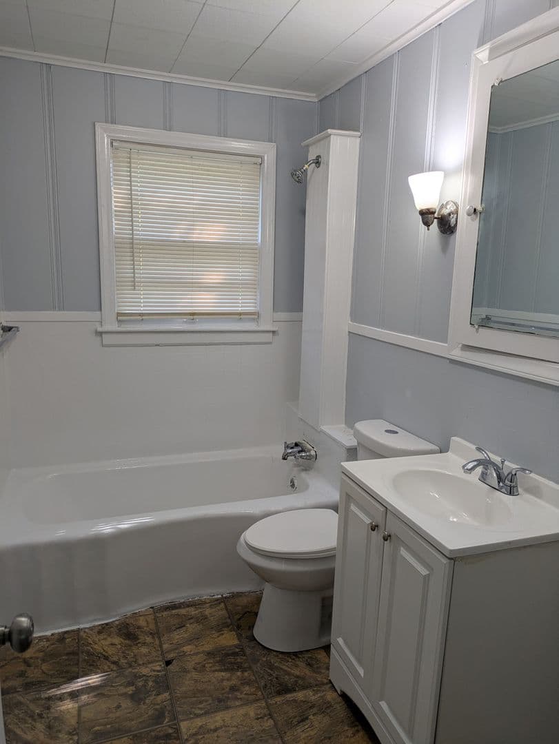 Kansas City House: 10415 Crystal Avenue