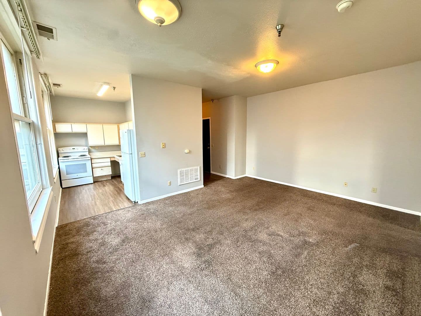 Omaha Apartment: 305 South 16th Street