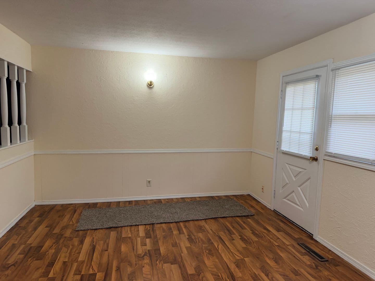 Springfield House: 1465 E Broadmoor St