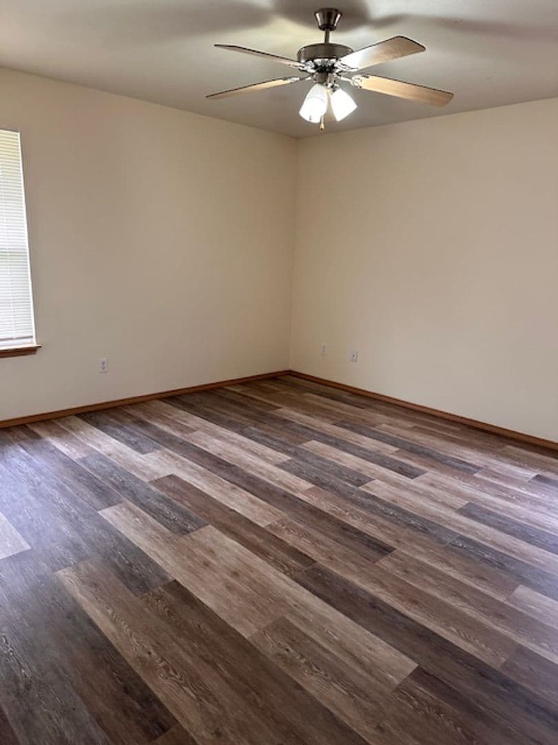 Springfield House: 3425 S Juniper