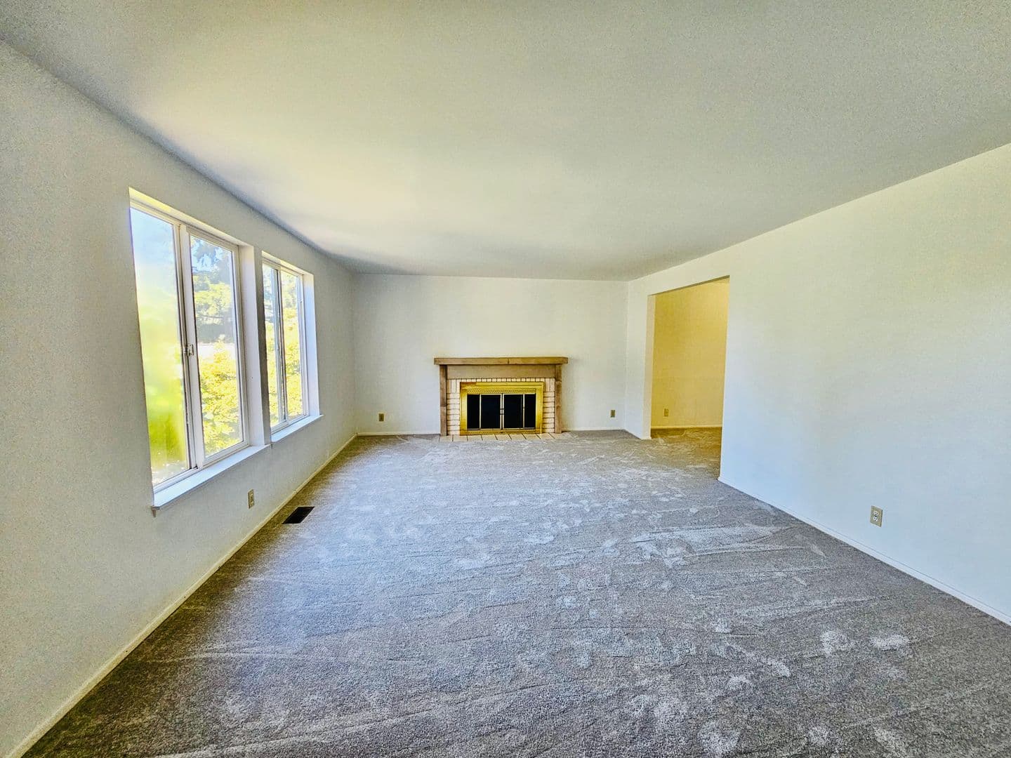 Bellevue House: 14912 SE 46th Pl