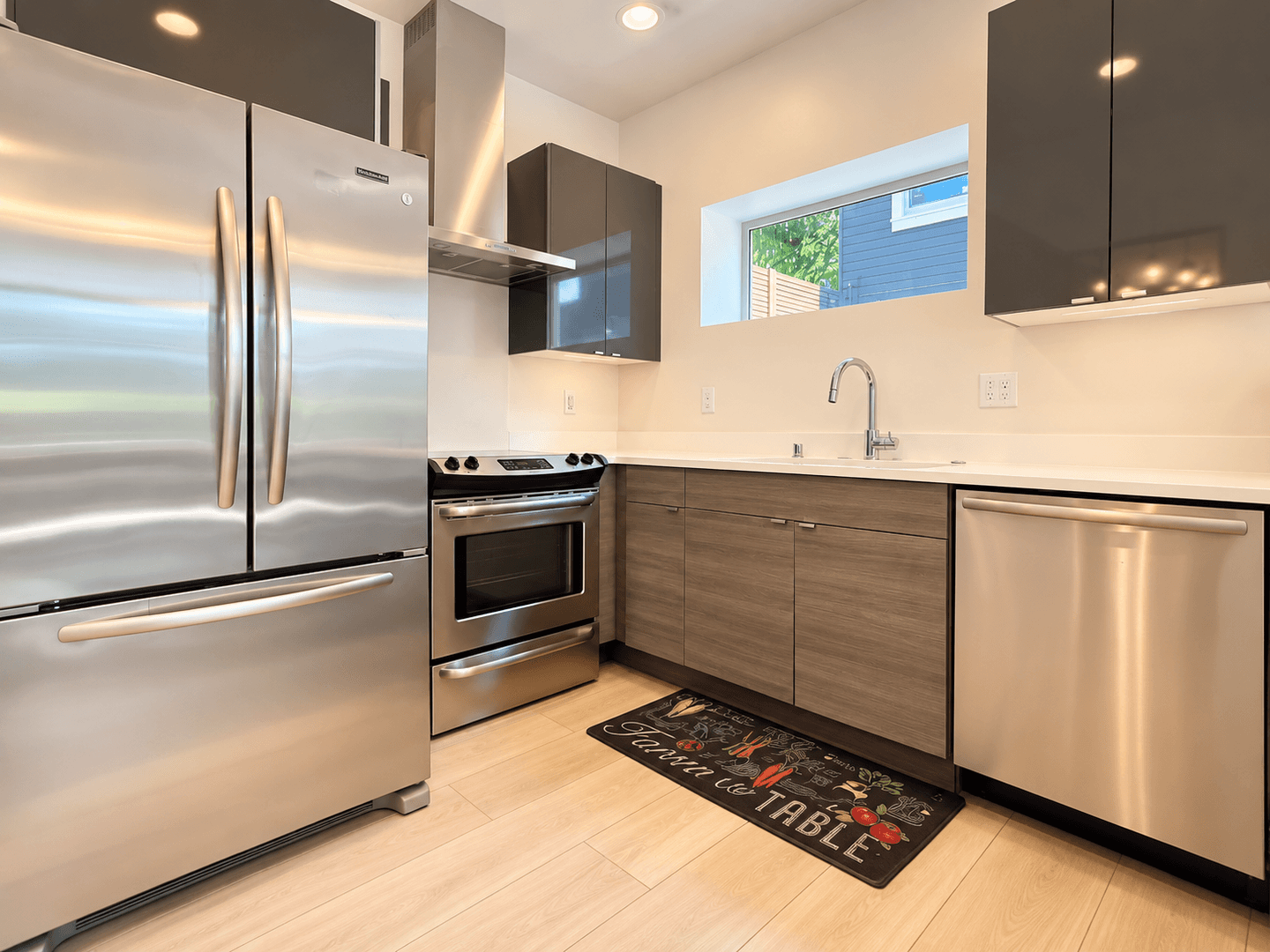 Seattle House: 2516 S Dearborn St
