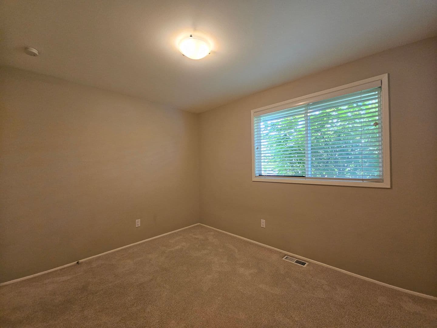 Bellevue House: 1609 121st Ave SE