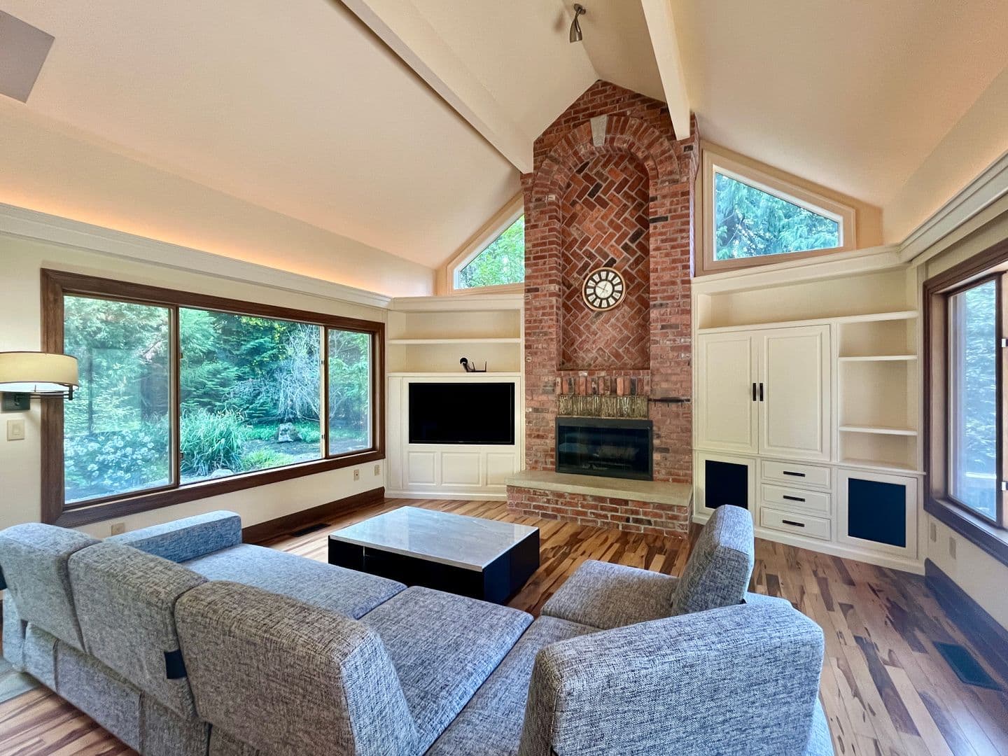 Sammamish House: 1130 Lancaster WAY SE