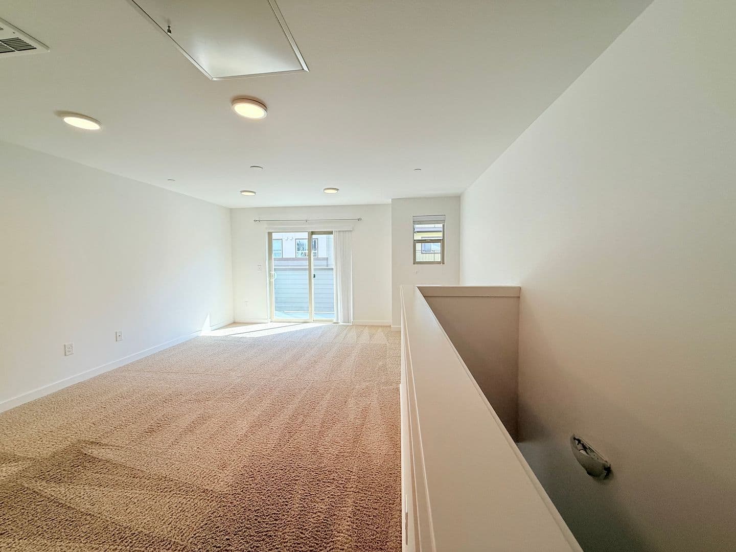 Bellevue Townhome: 15887 NE 14th Rd Unit #7.3
