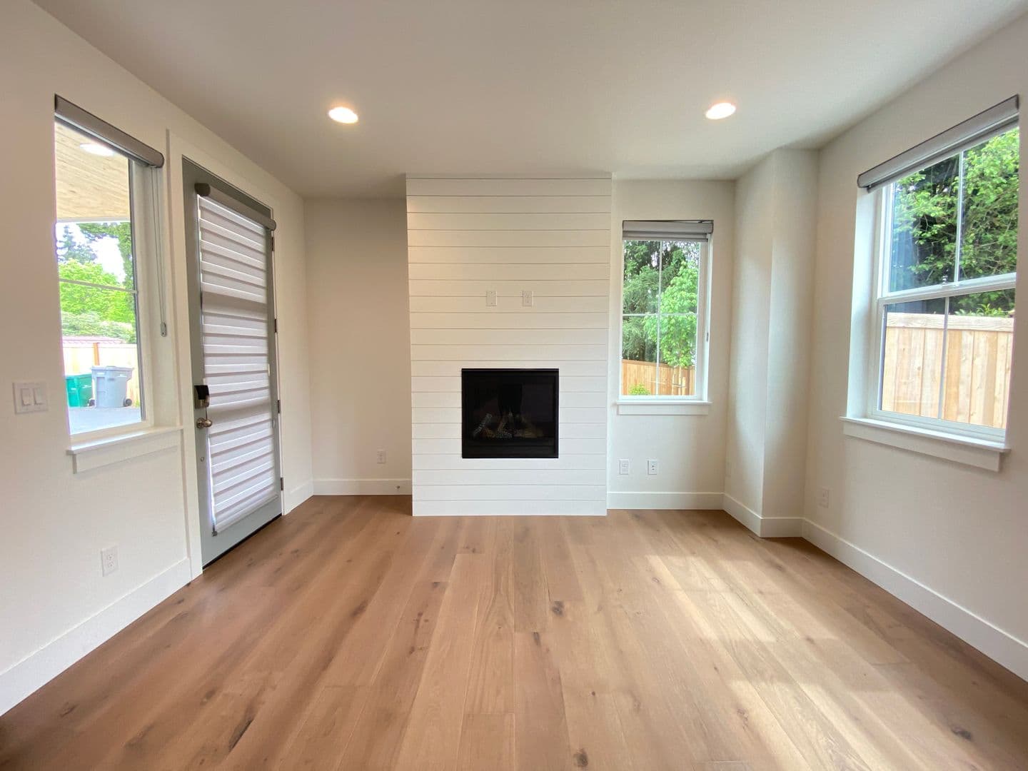 Kirkland House: 11505 112th Ct  Northeast