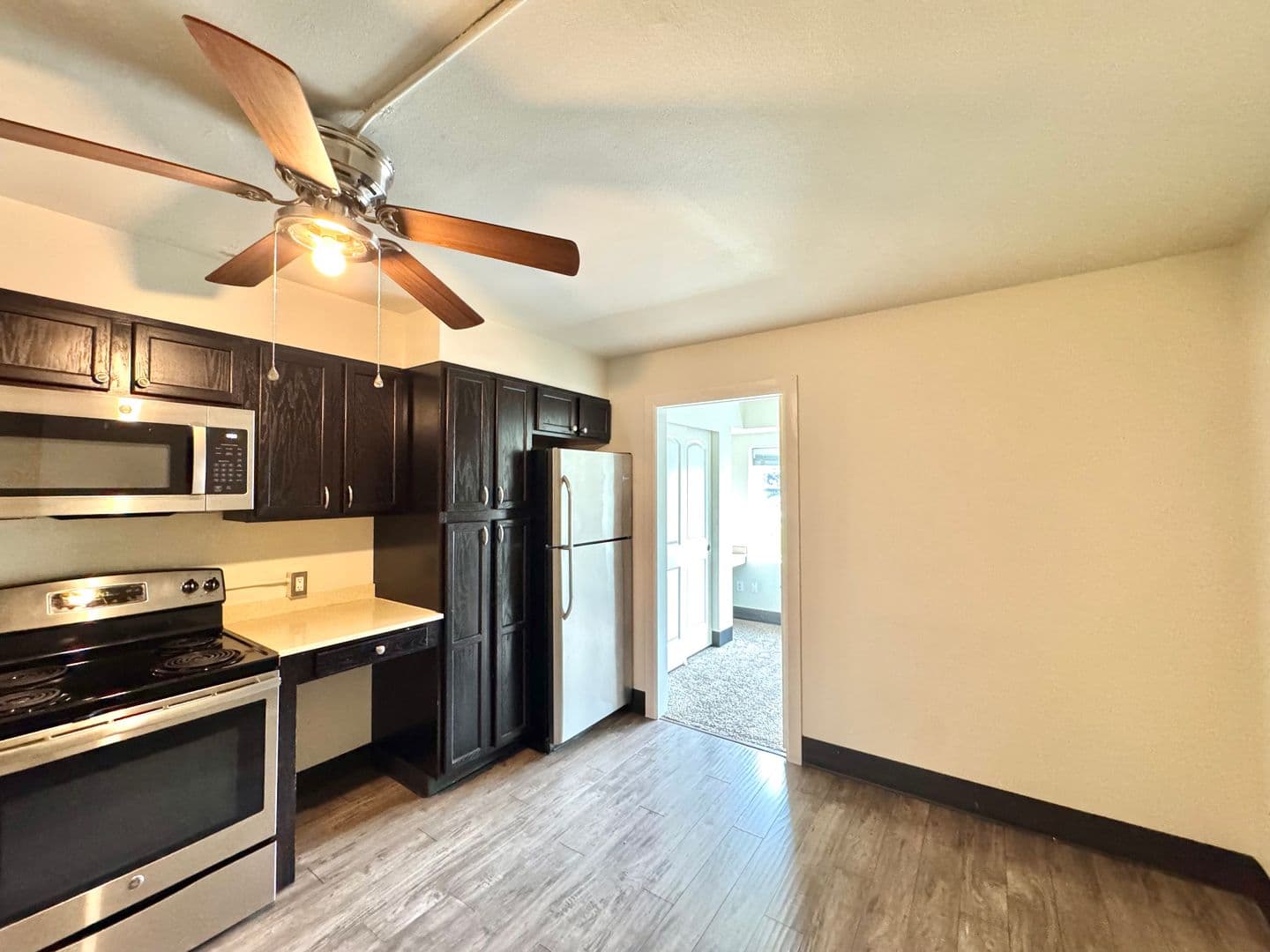 Everett Apartment: 3515 Hoyt Ave