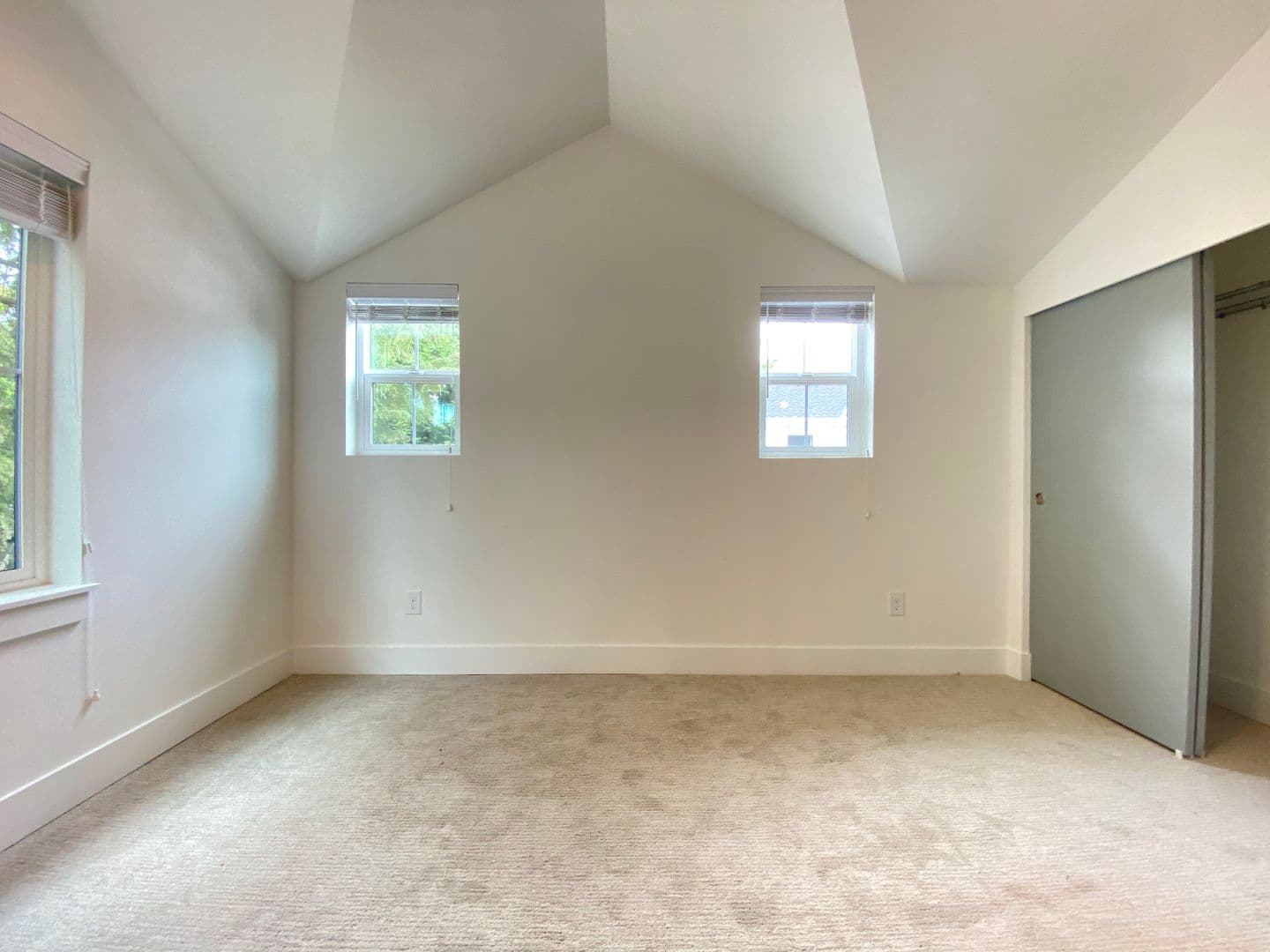 Kirkland House: 11505 112th Ct  Northeast