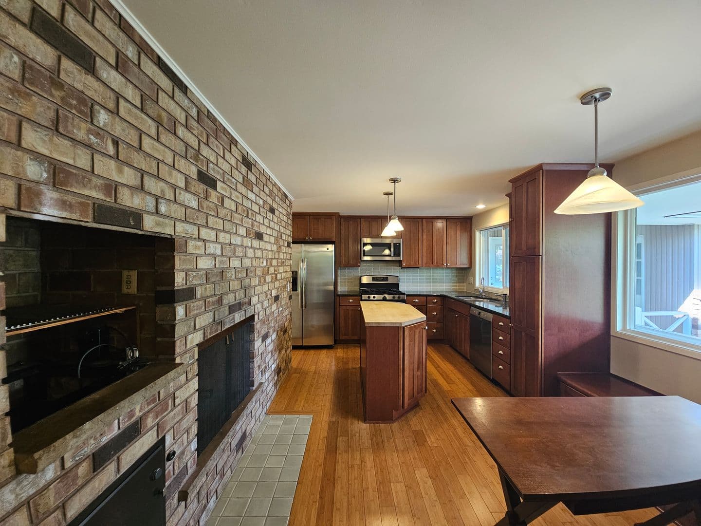 Bellevue House: 1609 121st Ave SE