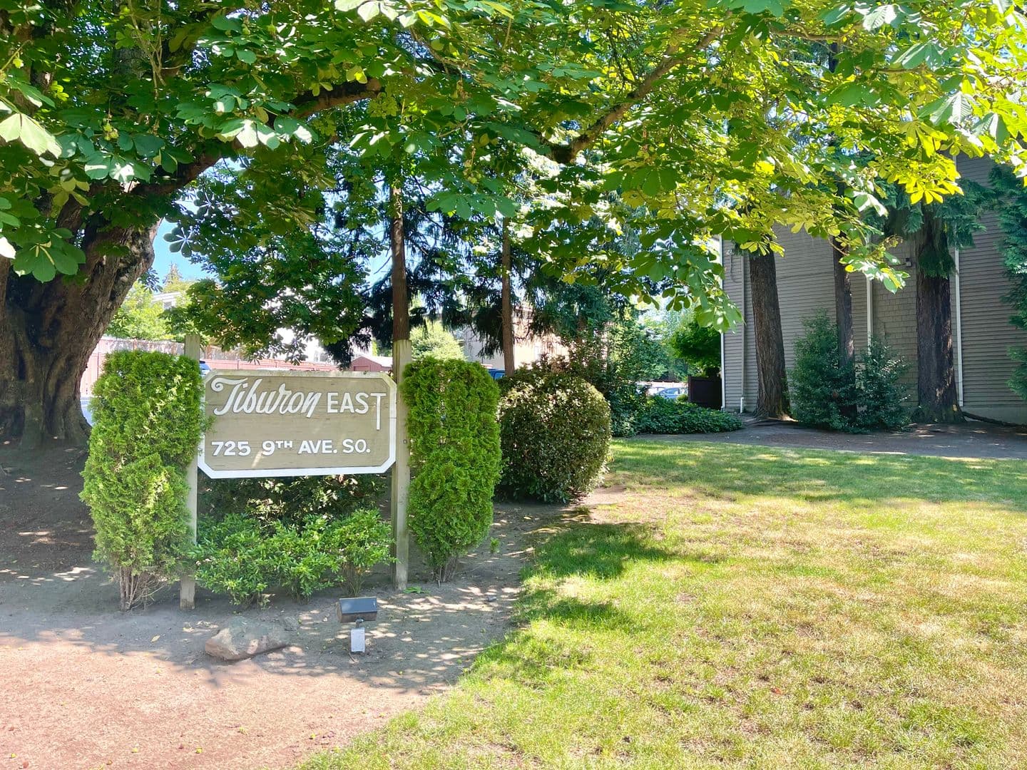 Kirkland Apartment: 725 9th Ave S, Unit 202,