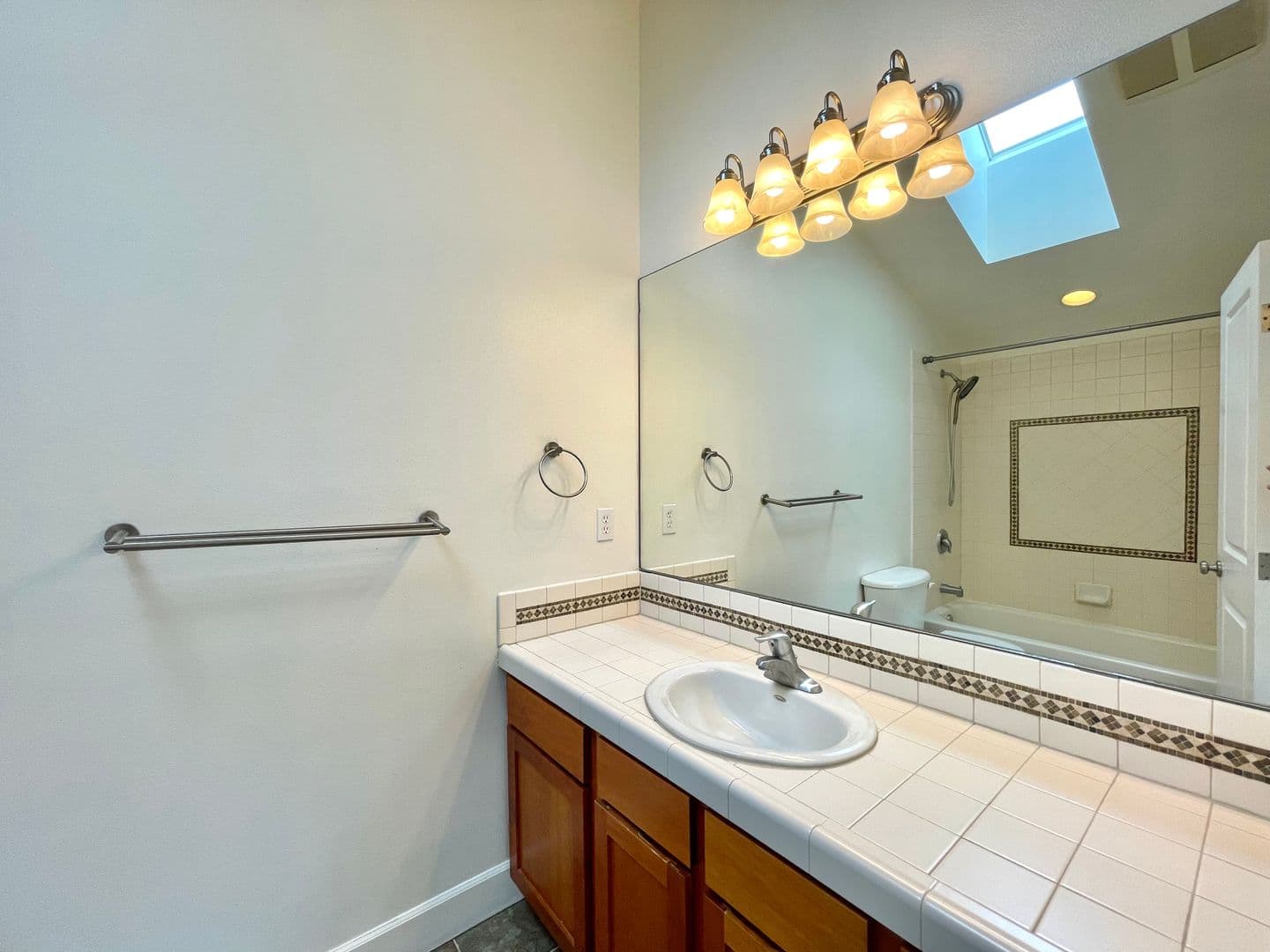 Seattle Townhome: 1413 NW 61st St Unit #B