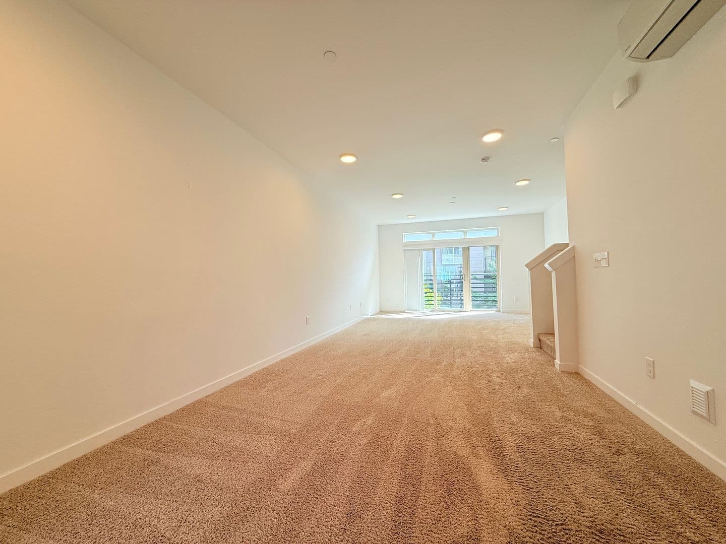 Bellevue Townhome: 15887 NE 14th Rd Unit #7.3