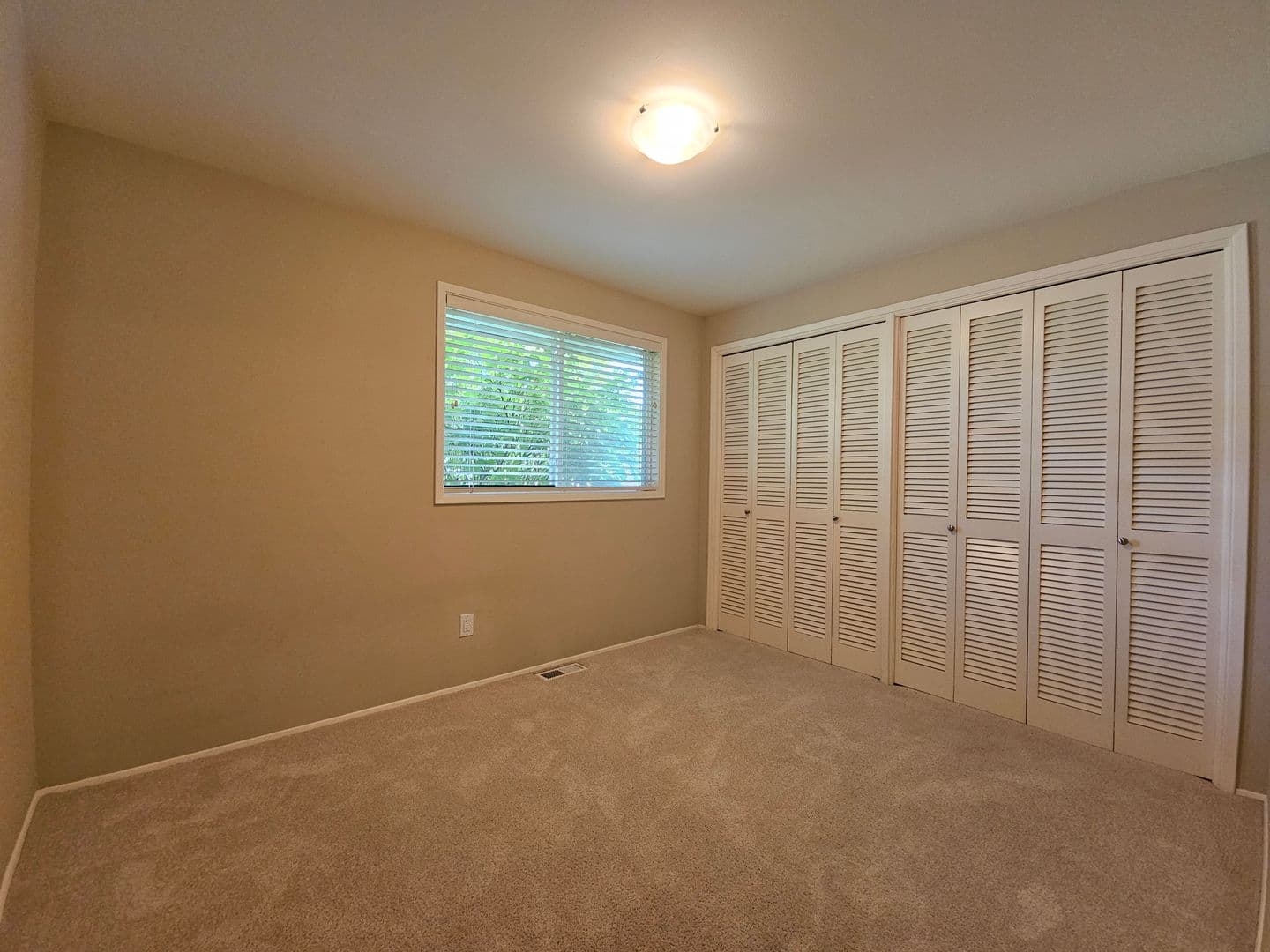 Bellevue House: 1609 121st Ave SE