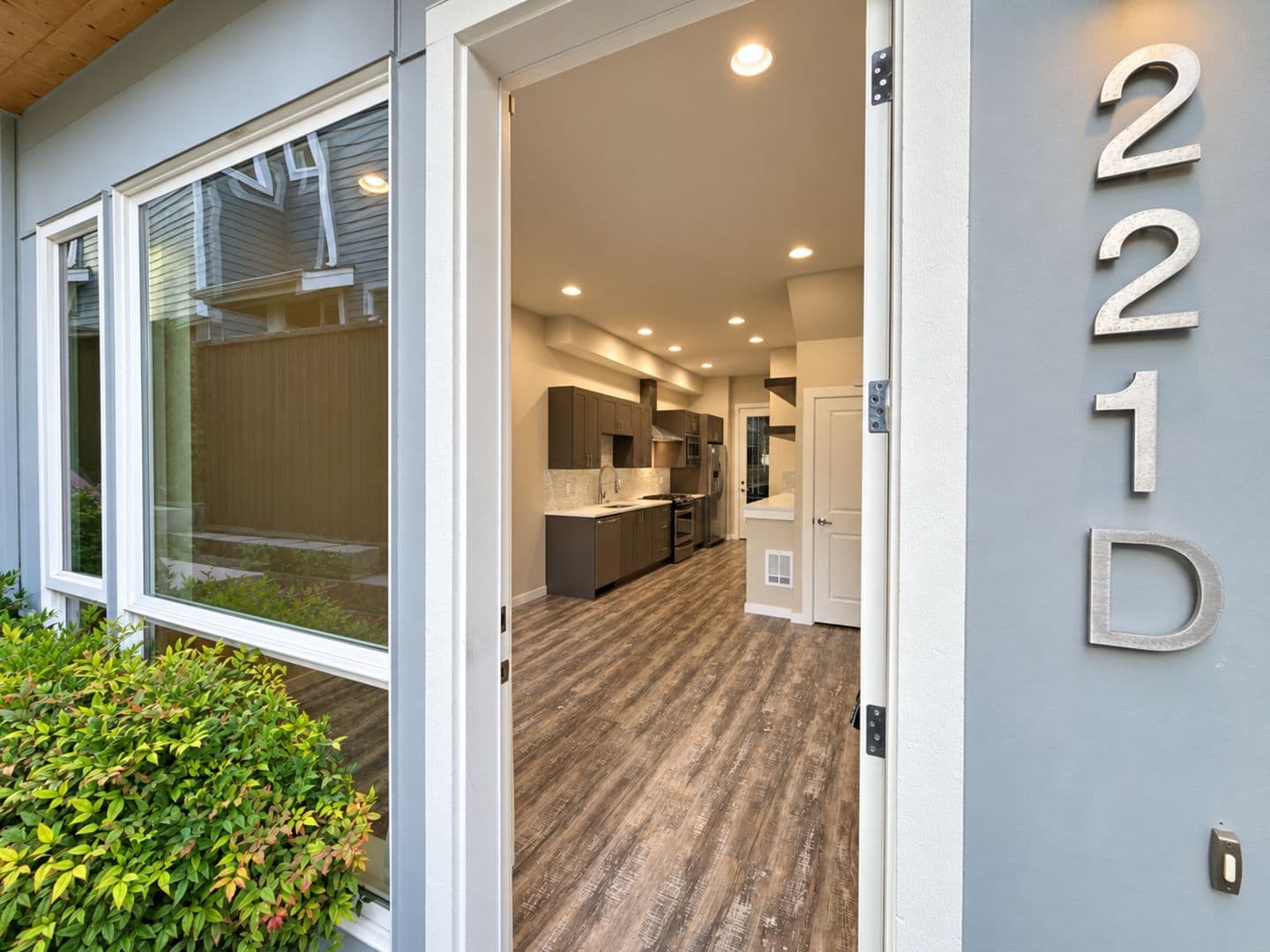 Seattle Townhome: 221 24th Ave E Unit D