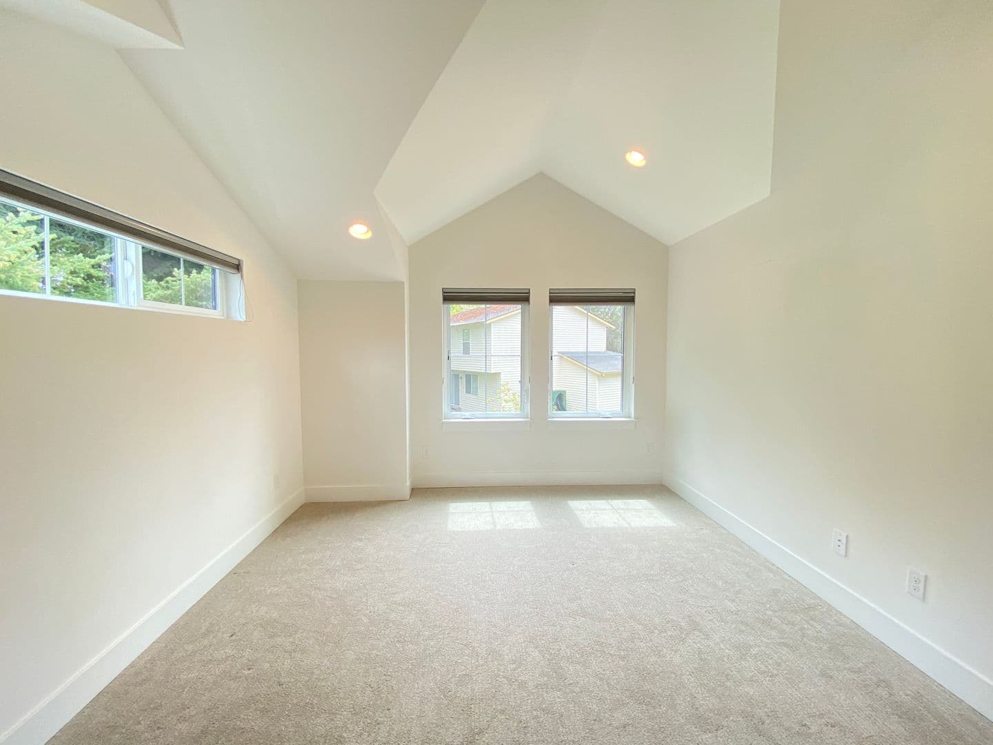 Kirkland House: 11505 112th Ct  Northeast