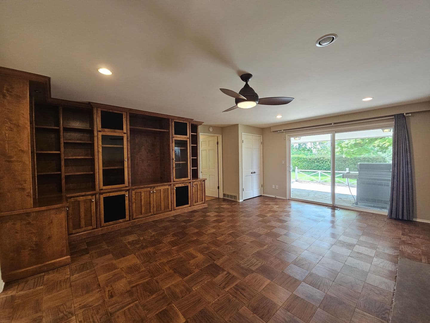 Bellevue House: 1609 121st Ave SE