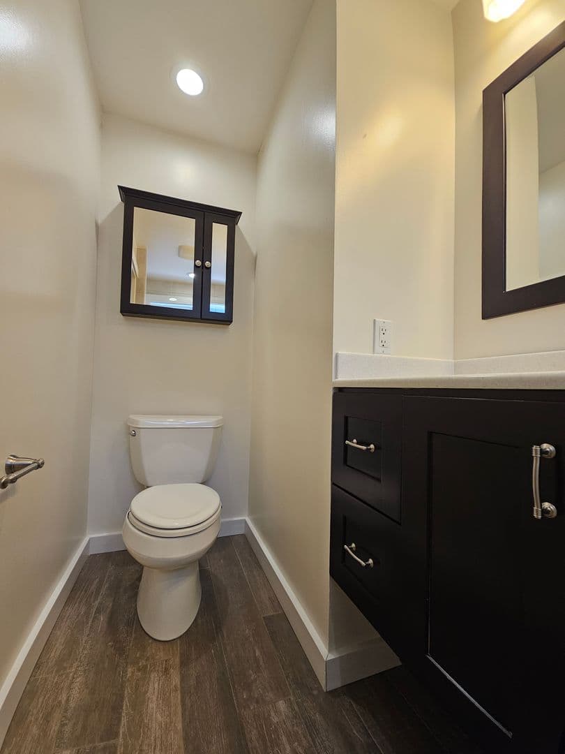 Bellevue House: 1609 121st Ave SE