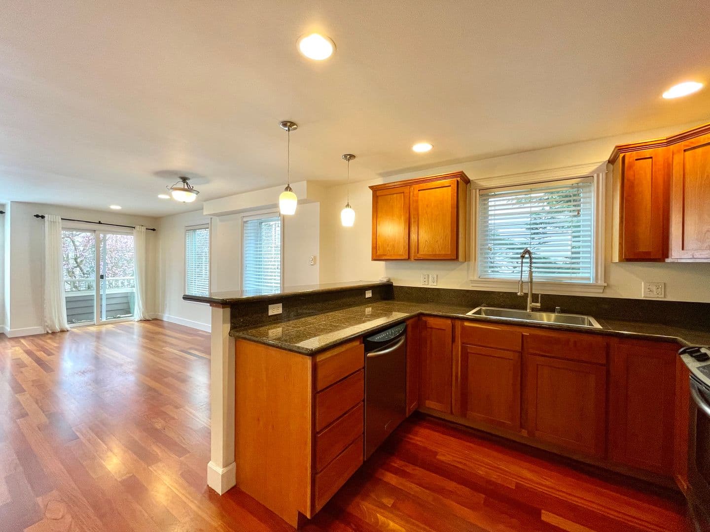 Seattle Townhome: 1413 NW 61st St Unit #B