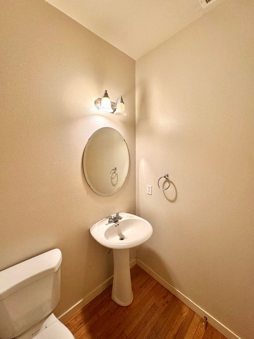 Bothell House: 4107 240th PL SE
