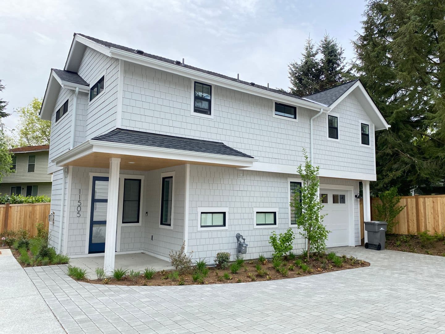 Kirkland House: 11505 112th Ct  Northeast