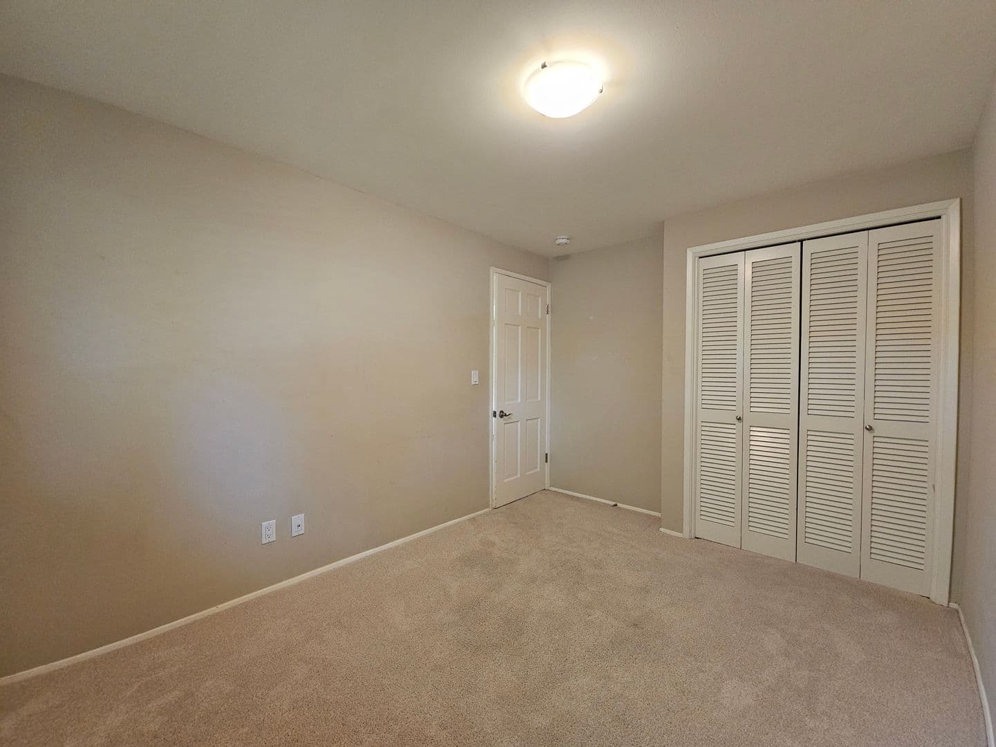 Bellevue House: 1609 121st Ave SE