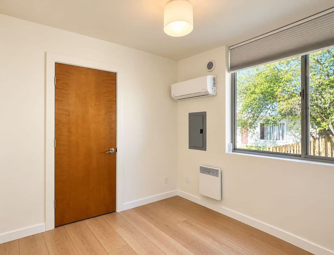 Seattle House: 2516 S Dearborn St