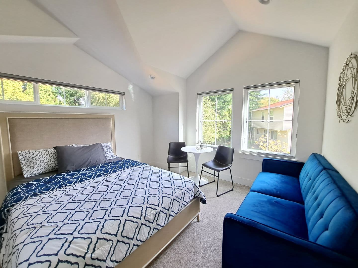 Kirkland House: 11505 112th Ct  Northeast