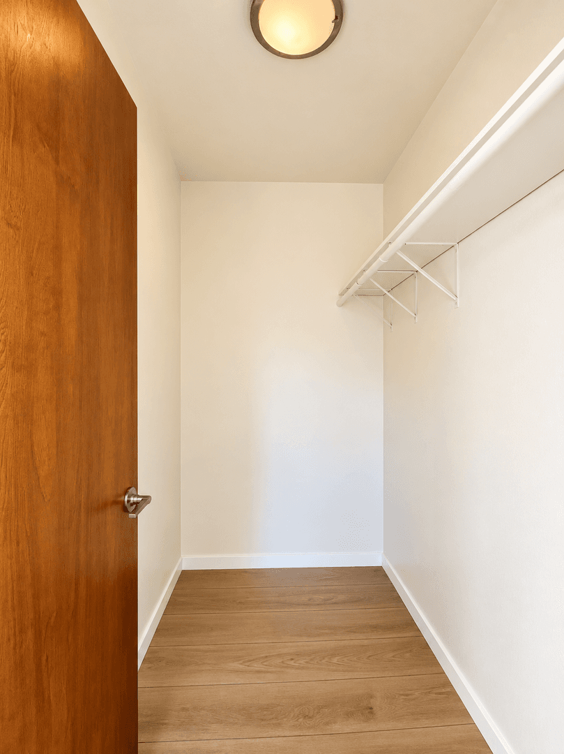 Seattle House: 2516 S Dearborn St
