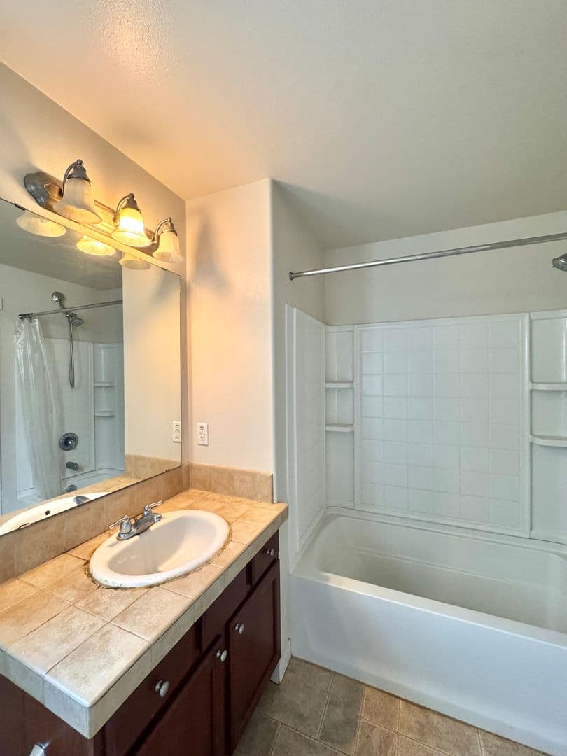 Bothell House: 4107 240th PL SE