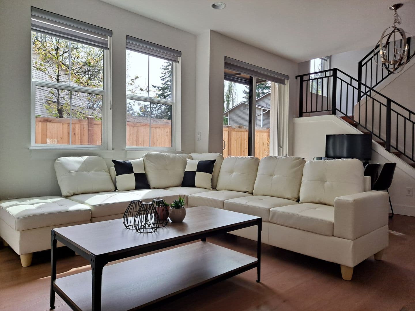 Kirkland House: 11505 112th Ct  Northeast