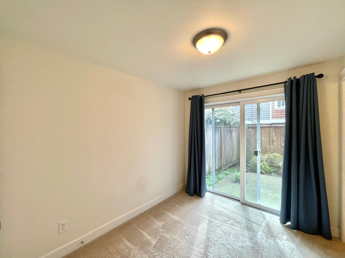 Seattle Townhome: 1413 NW 61st St Unit #B