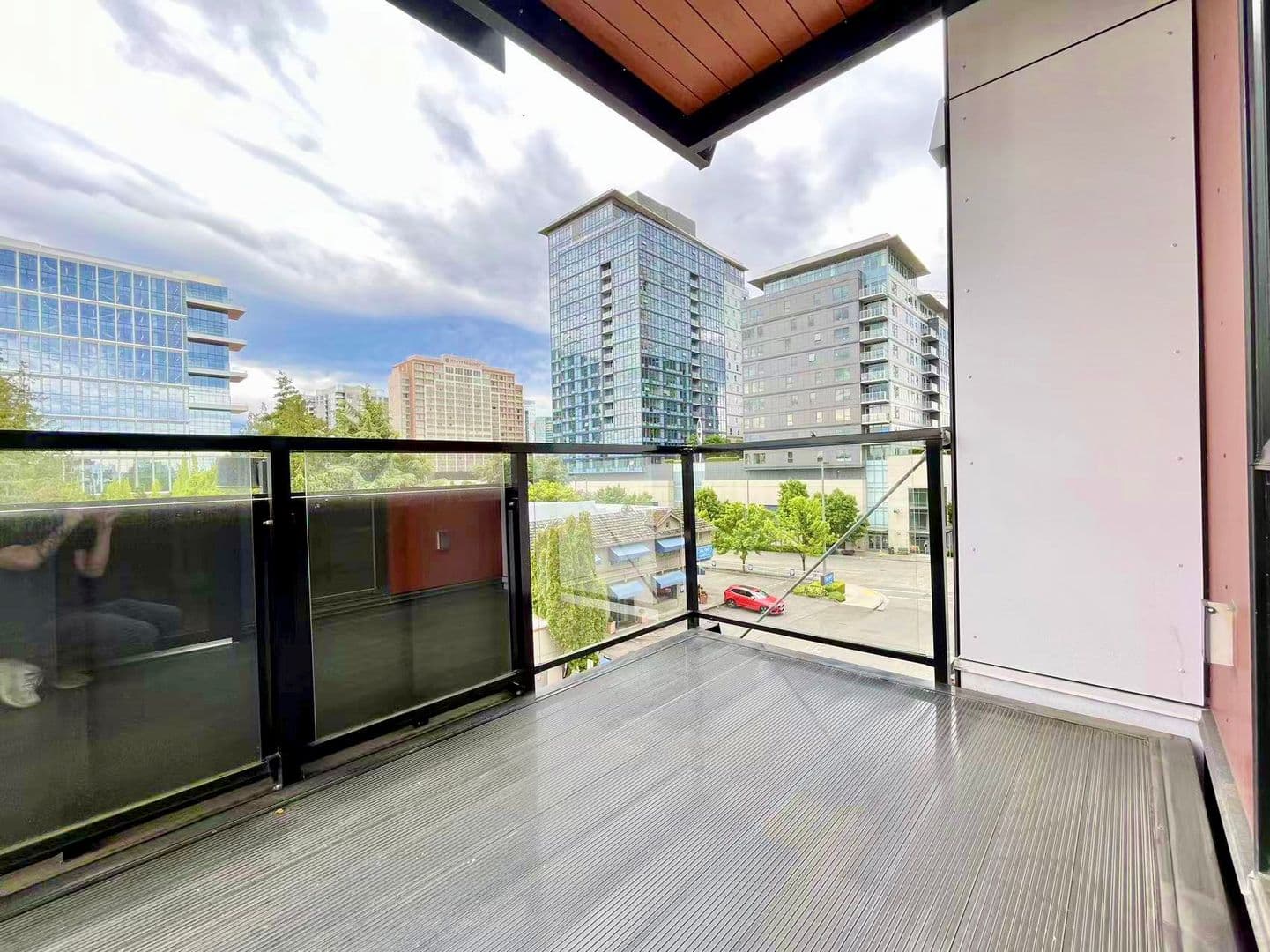 Bellevue Condo: 1085 103rd Ave NE Unit 408