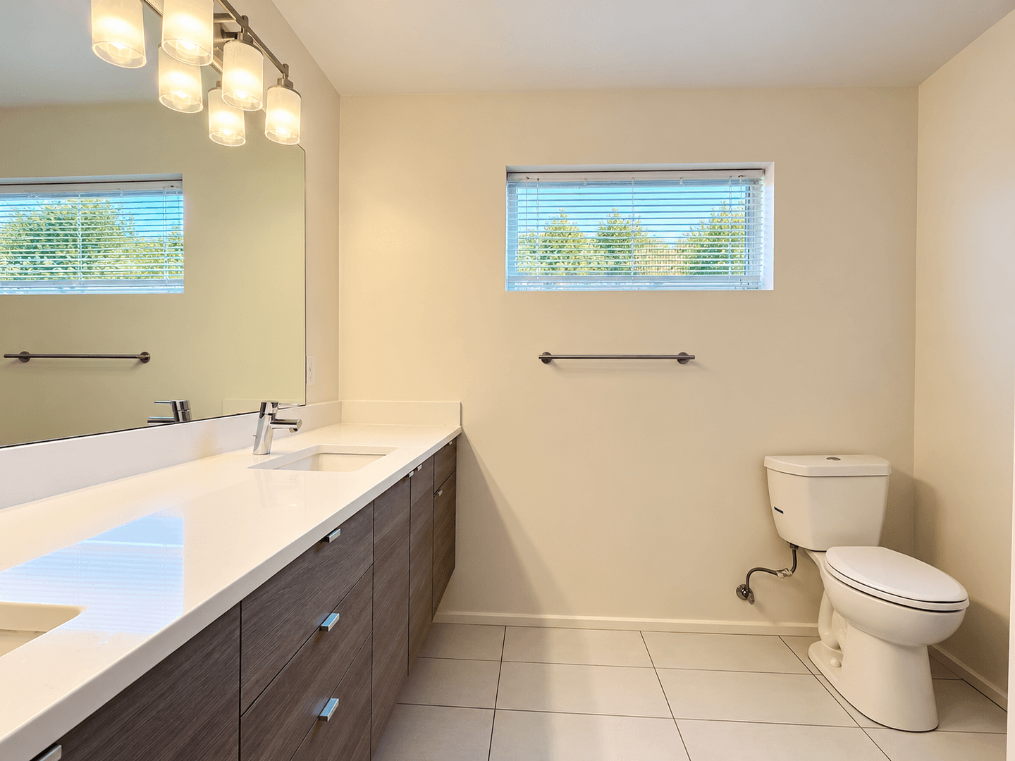Seattle House: 2516 S Dearborn St