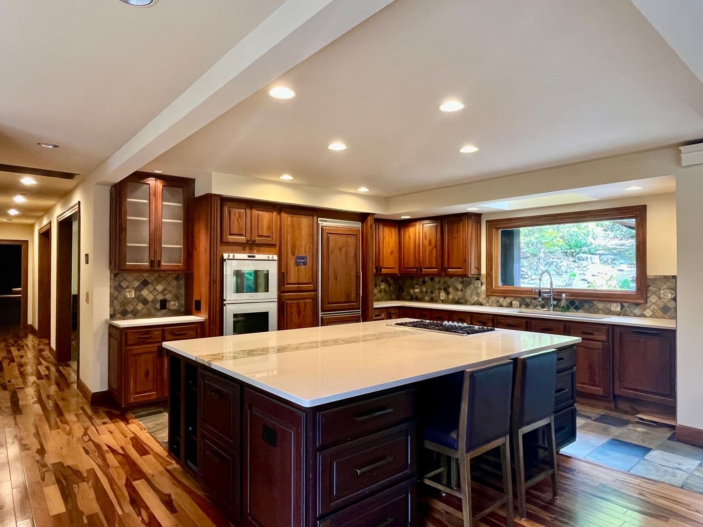 Sammamish House: 1130 Lancaster WAY SE