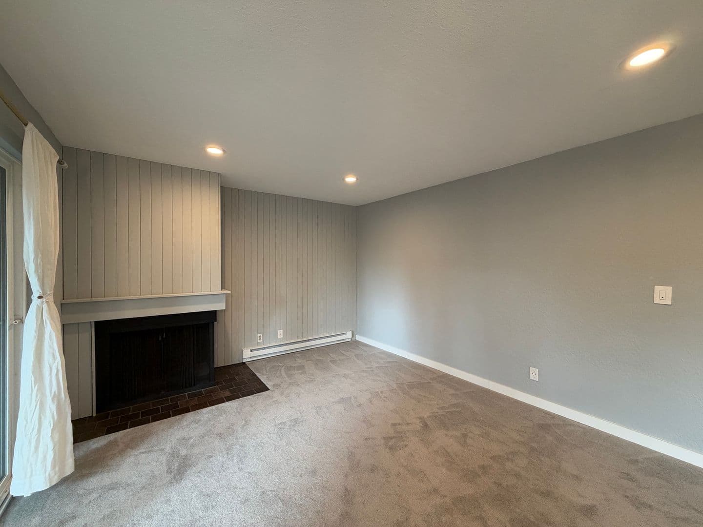 Kirkland Apartment: 725 9th Ave S, Unit 202,