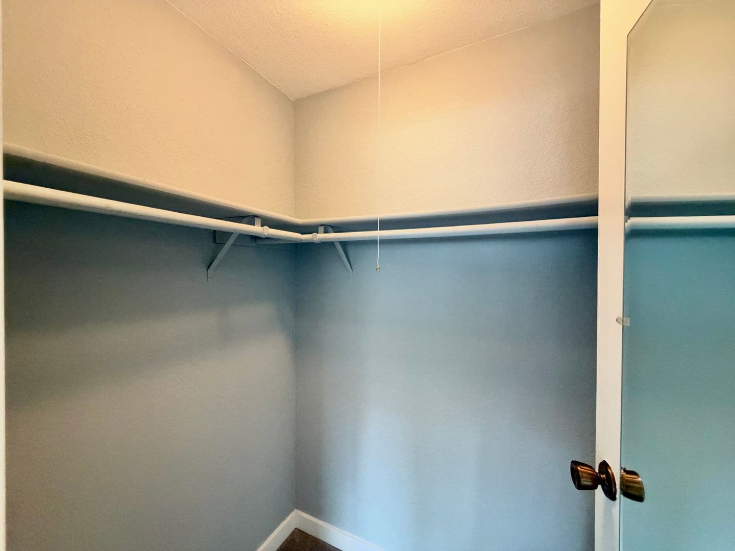 Kirkland Apartment: 725 9th Ave S, Unit 202,