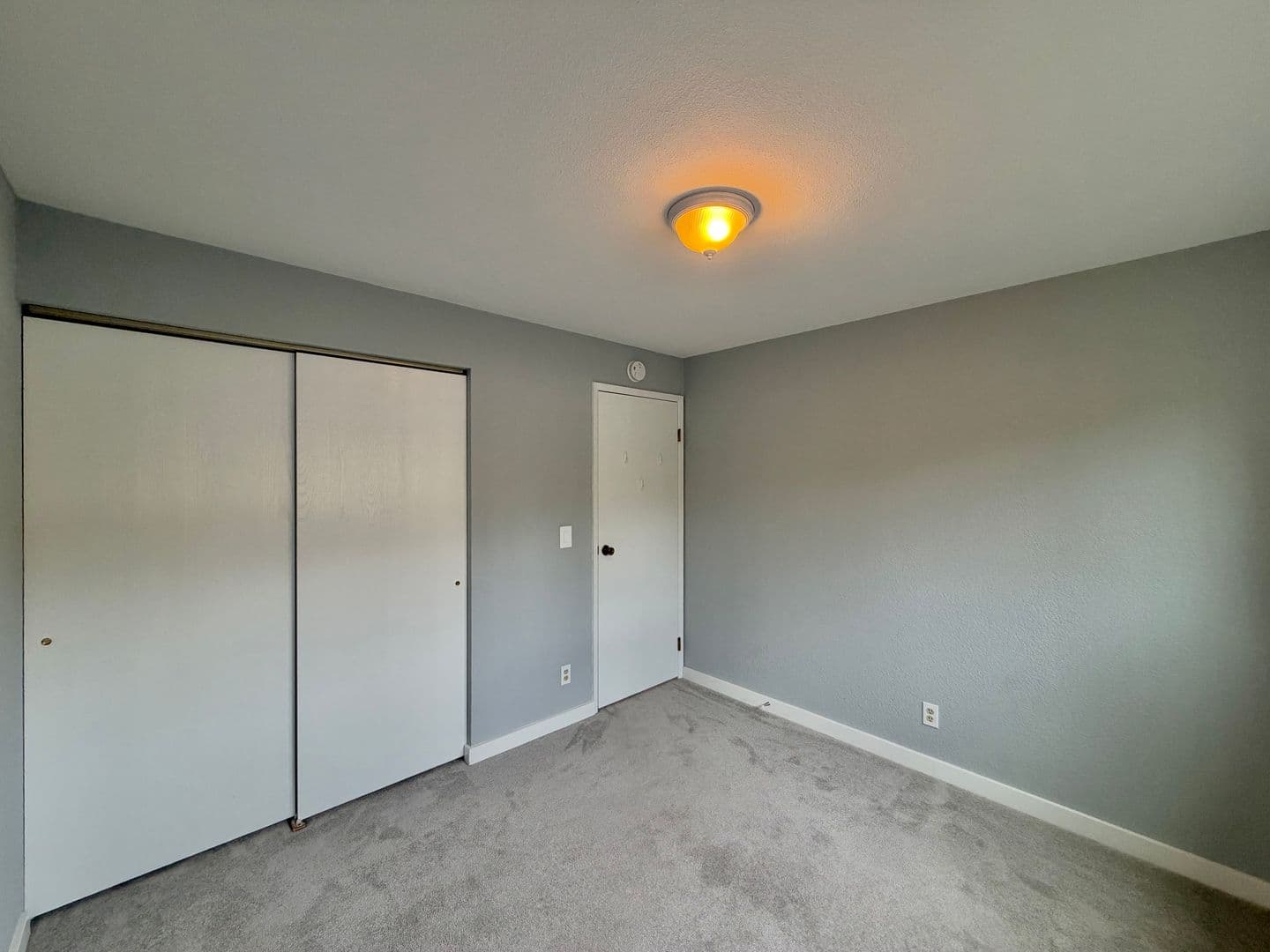 Kirkland Apartment: 725 9th Ave S, Unit 202,