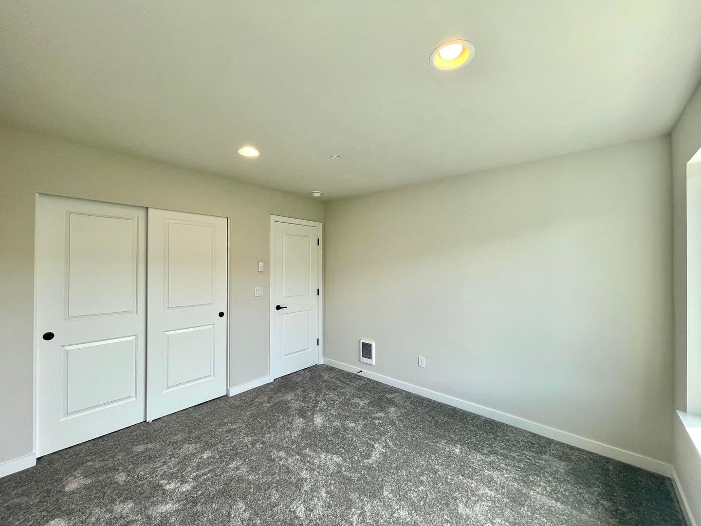 Bothell Townhome: 23803 7th Ave SE #D