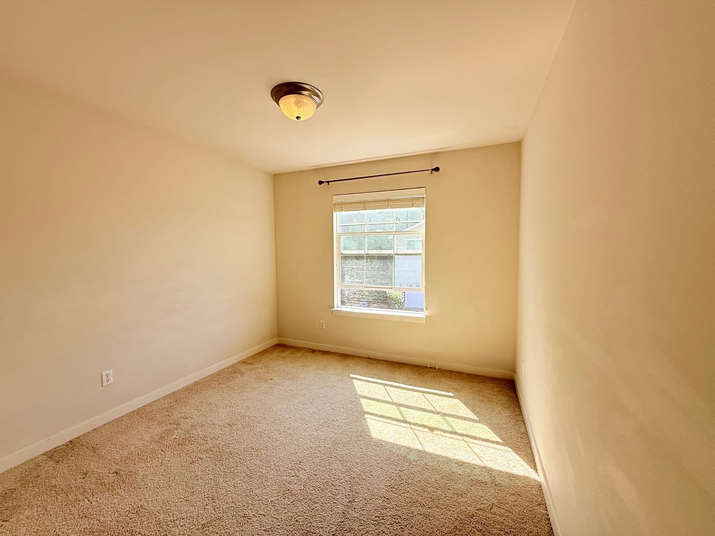 Bothell House: 4107 240th PL SE