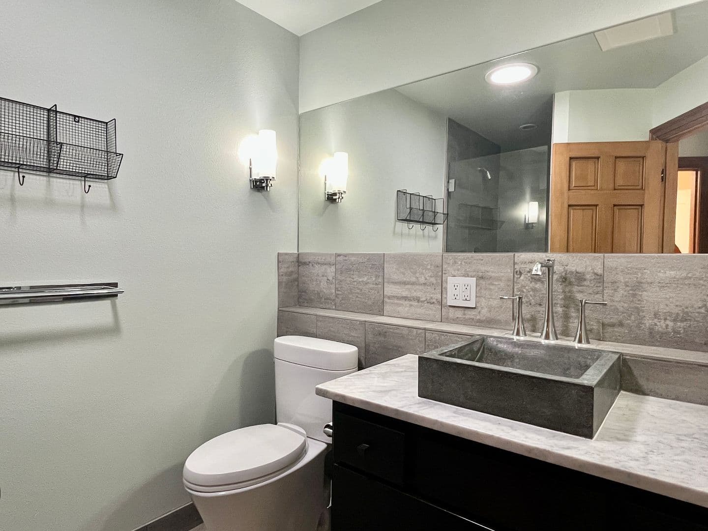 Sammamish House: 1130 Lancaster WAY SE