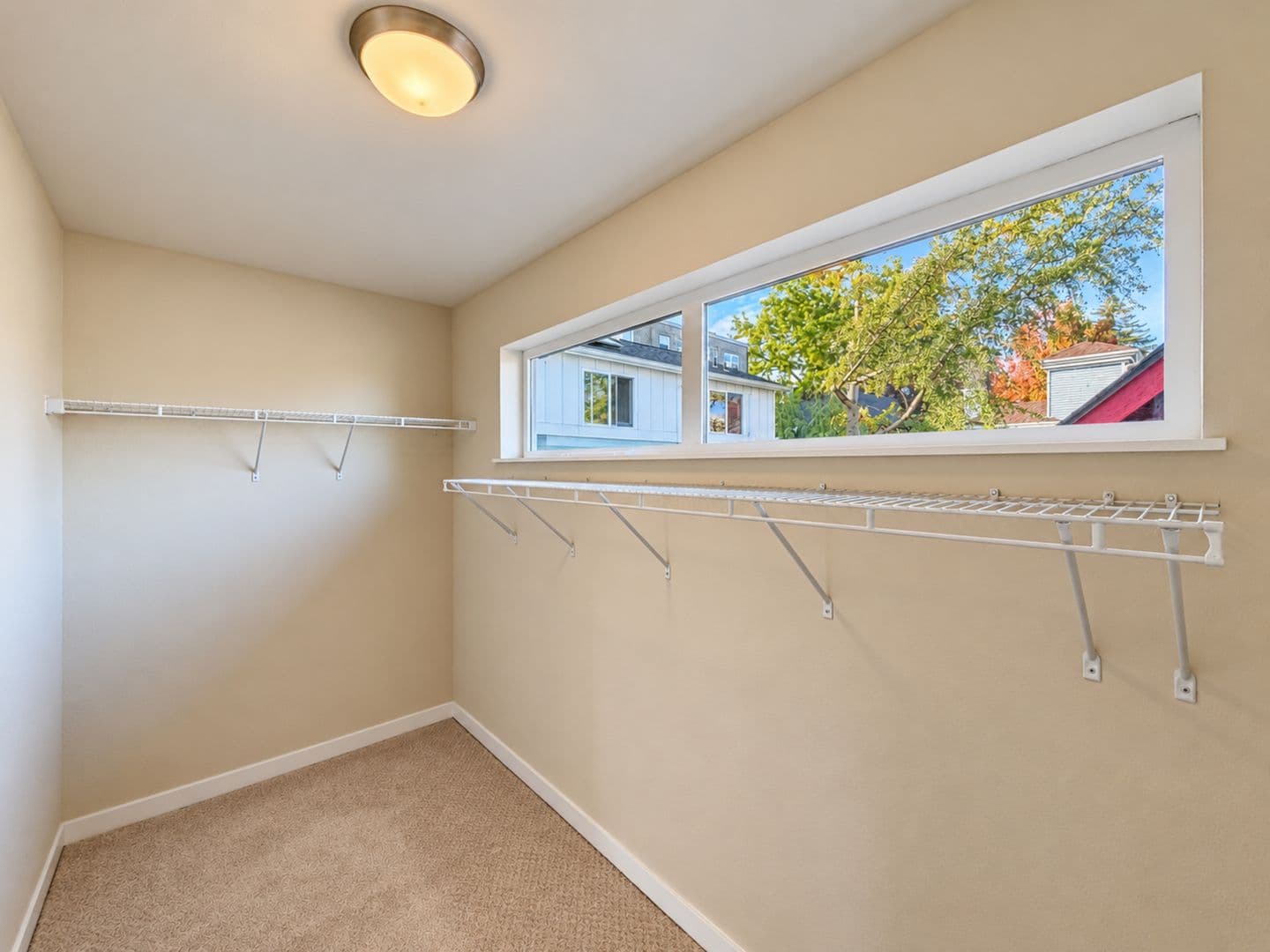 Seattle Townhome: 221 24th Ave E Unit D