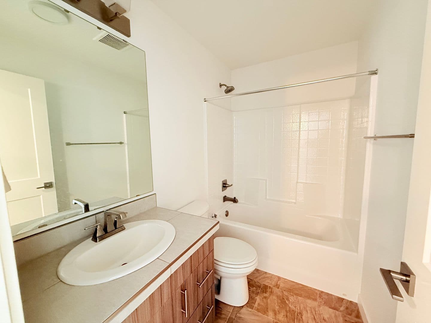 Bellevue Townhome: 15887 NE 14th Rd Unit #7.3