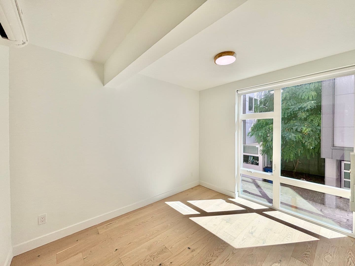 Seattle Townhome: 3816 A 13th Ave W